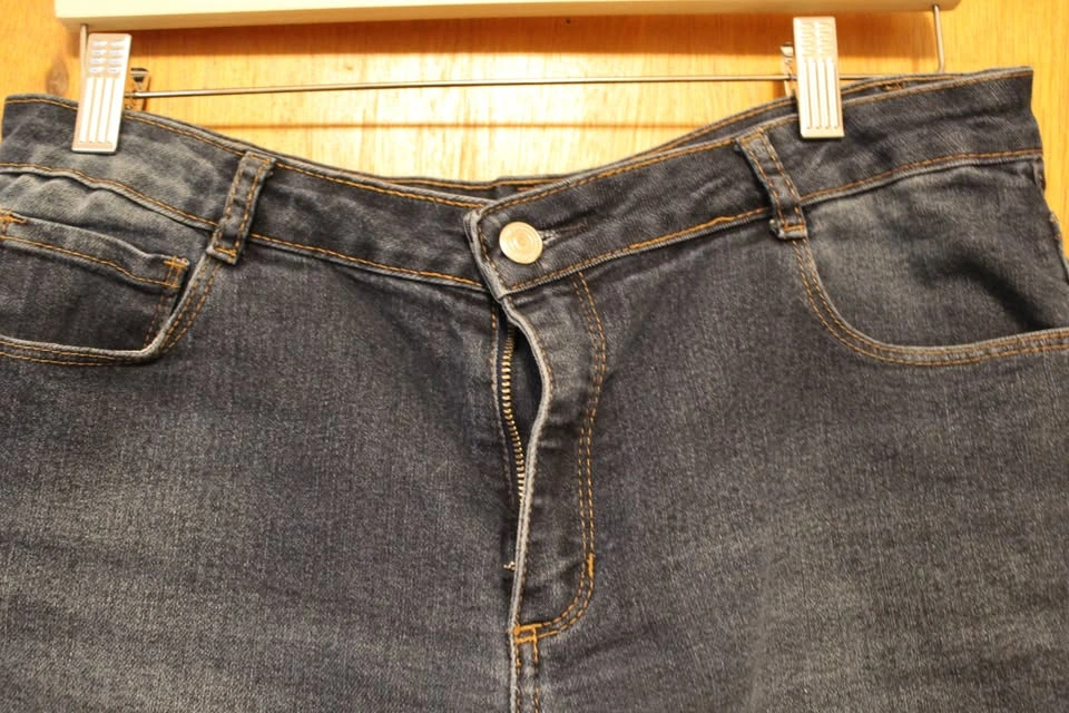 Denim shorts - photo 3