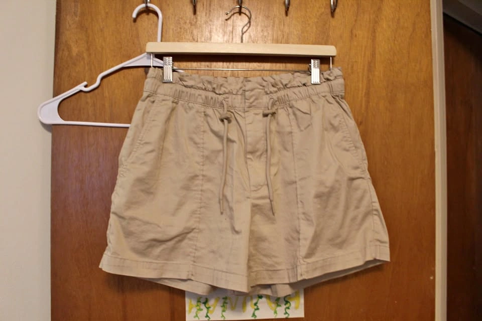 Gap hiking shorts
