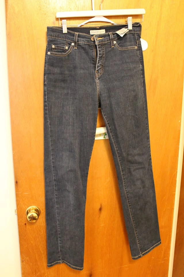 Levi straight fit jeans