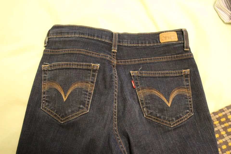 Levi straight fit jeans - photo 2