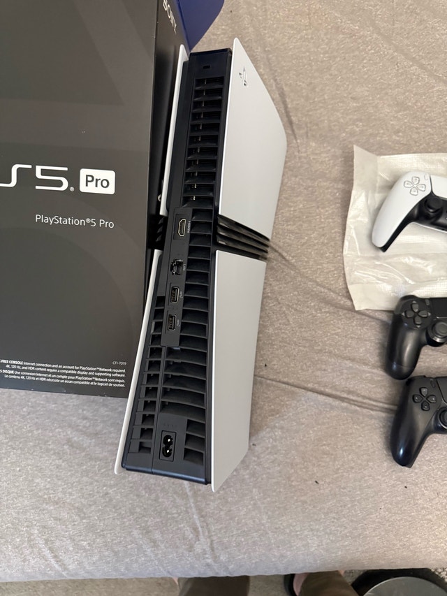 Sony PlayStation 5 Pro 2tb with 3 controllers - photo 2