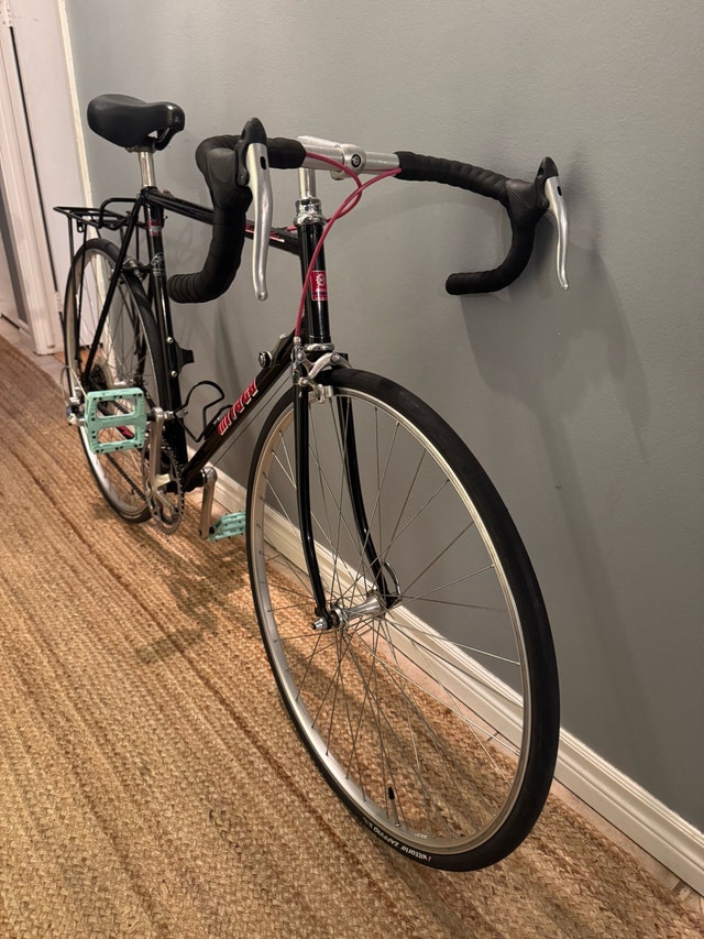 Miyata 312 road bike - 22" frame - 700 tires - photo 3