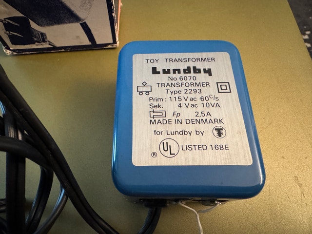 Lundby transformer and flex for 115 V A.C. output 4 V
