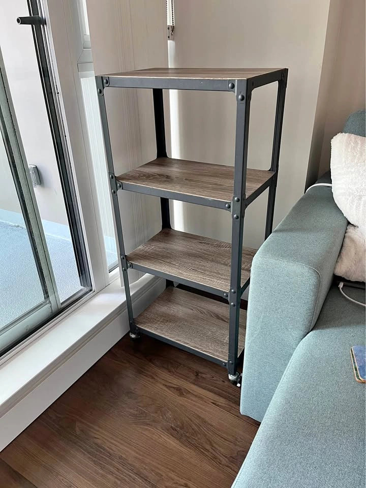 Minimalist Bookshelf