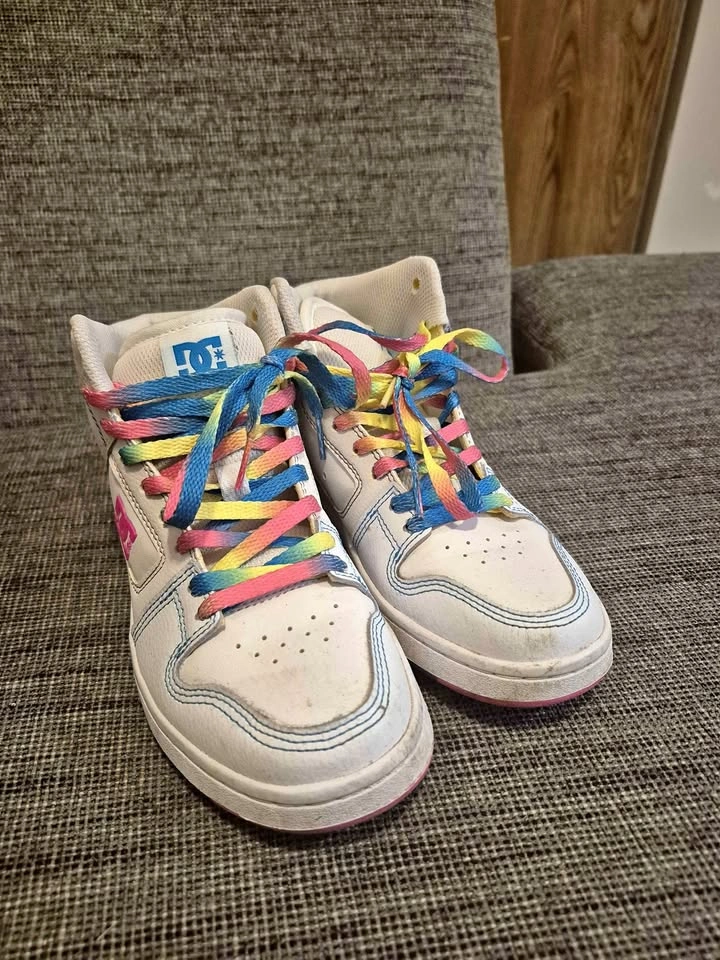 DC Shoes Girl's Manteca 4 Hi White Size 5.5