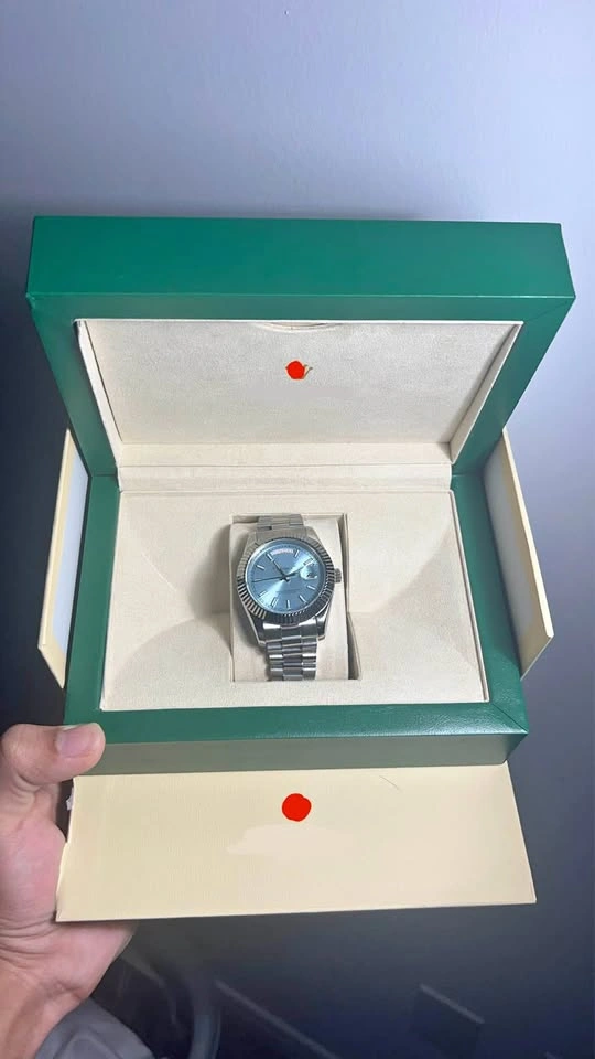 Men’s Luxury Watch