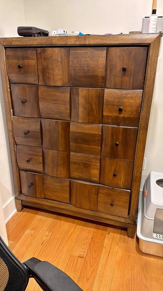 Chest/Dresser 5 drawers