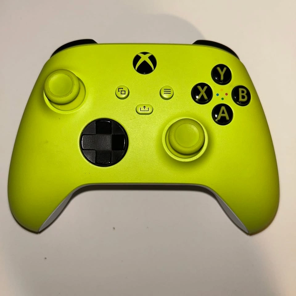 Xbox Series X|S Wireless Controller – Electric Volt – No Drift
