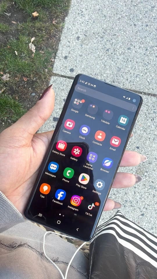 Samsung Galaxy S10 - photo 4