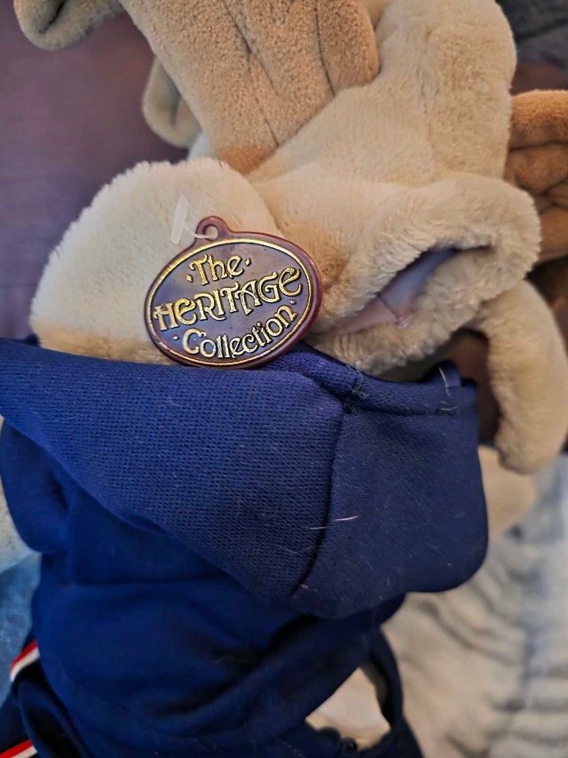 Wrinkles I.N.C. Moose Plush Puppet w/ Tracksuit - photo 5