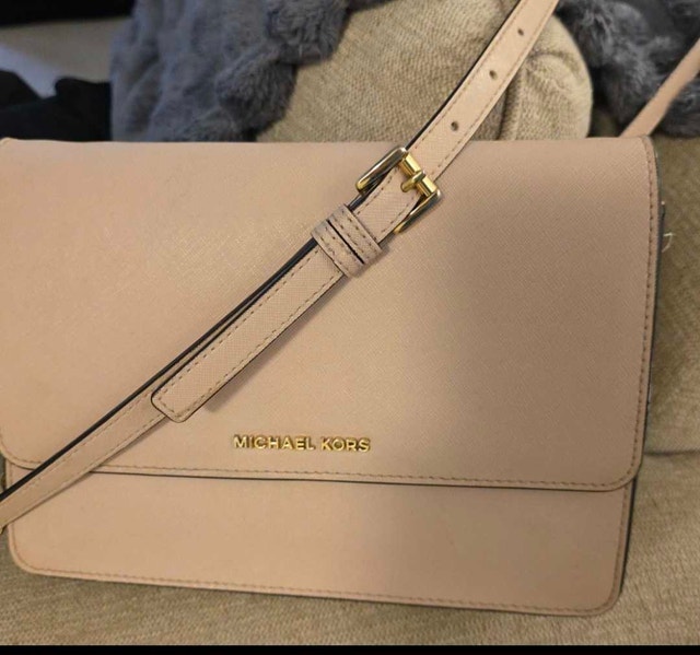 Chic Michael Kors Blush Pink Saffiano Leather Crossbody - photo 4