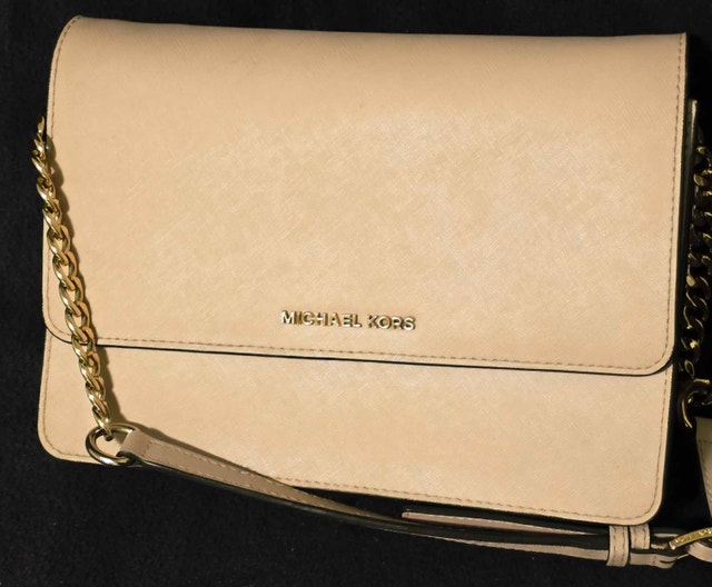 Chic Michael Kors Blush Pink Saffiano Leather Crossbody - photo 5
