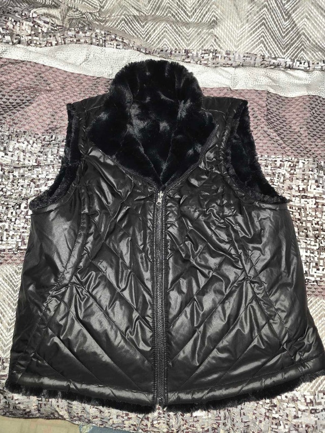 Jessica 2XL Reversible Faux-Fur / Quilted Vests - 2 est Bundle!