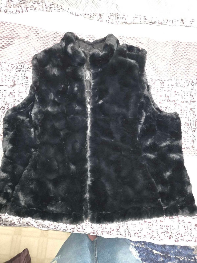 Jessica 2XL Reversible Faux-Fur / Quilted Vests - 2 est Bundle! - photo 3