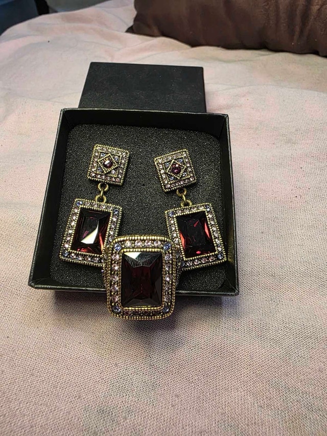 Jewelry Set (Ring & Drop Earrings) ✨
