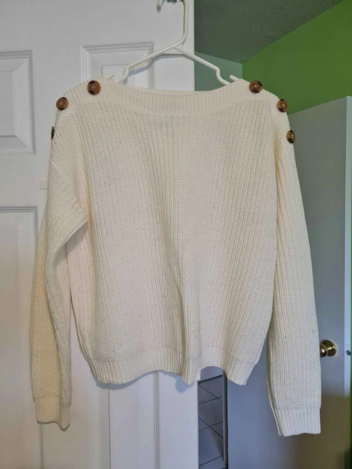 Sweater White size L