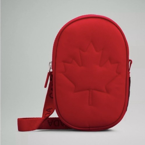 BNWT Lululemon Team Canada 22 Future Legacy Crossbody Bag