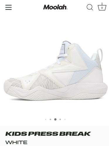 BNWOT Moolah Youth White Basketball Shoes Size 4.5 - photo 2