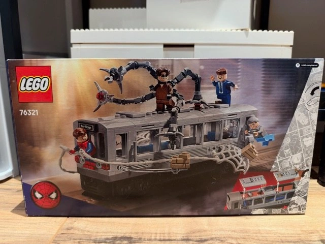 Lego 76321 - Spider-Man vs. Doc Ock Subway Train Scene - BNIB - photo 2