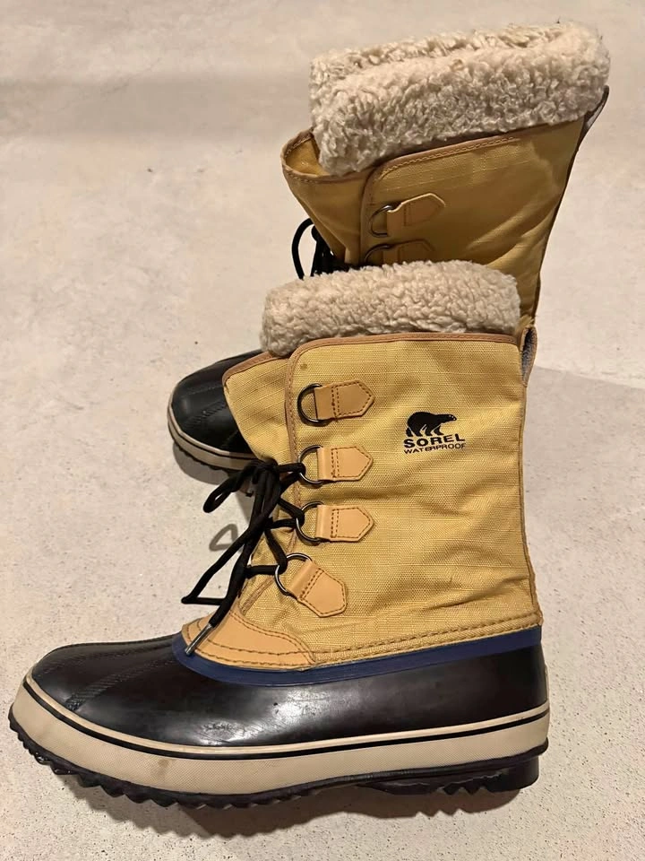 Sorel Waterproof Winter Boots (Size 10)
