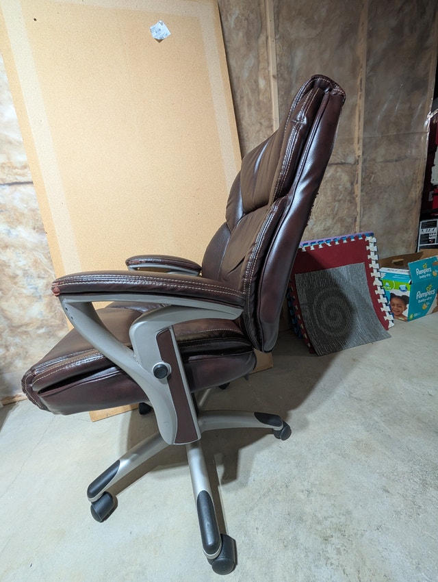 Office Chair - photo 4