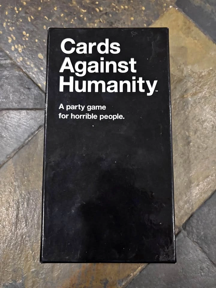 Cards Against Humanity (Base Game) - Complete Set
