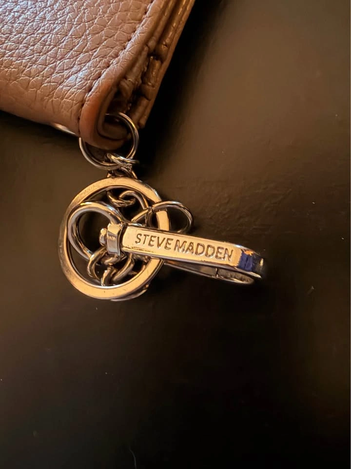 STEVE MADDEN WALLET FOR SALE - photo 2