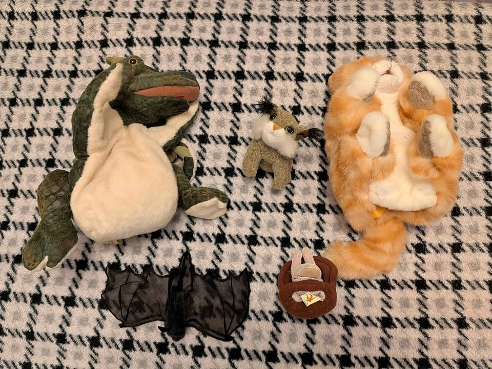 Folkmania puppets lot