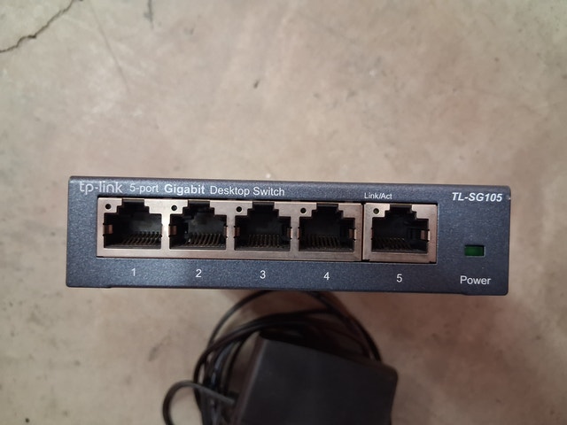 5-Port Gigabit Unmanaged Ethernet Network Switch TP-Link TL-SG10
