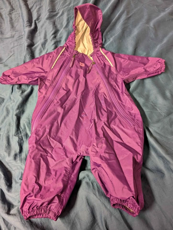 MEC Newt Suit Size 6M