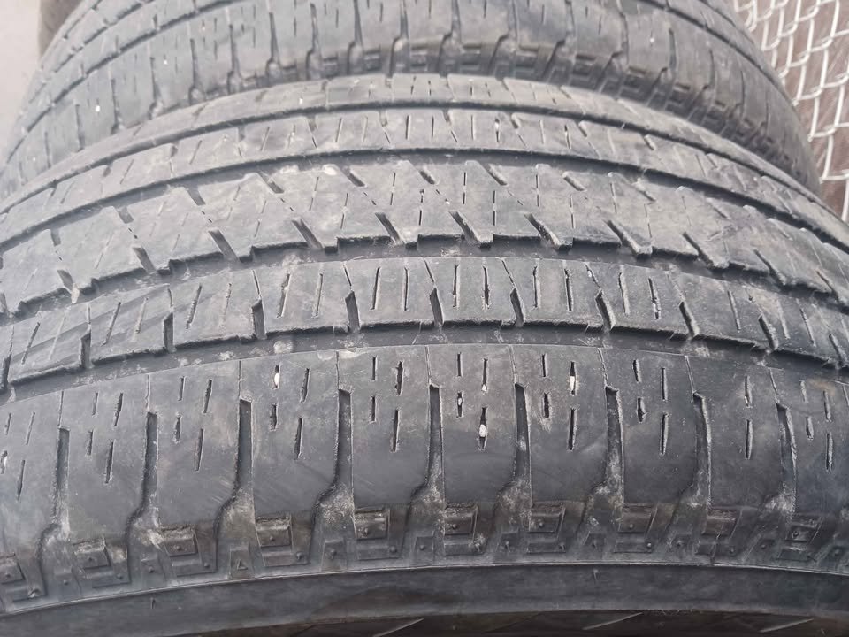 275 55 r20 Bridgestone Dueler H/L All Season Tires - photo 2