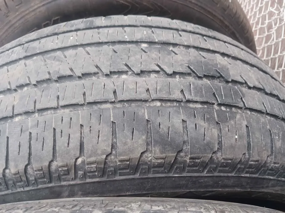 275 55 r20 Bridgestone Dueler H/L All Season Tires image indicator(3)