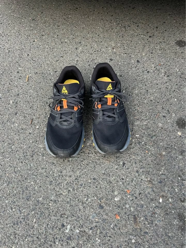 New balance trail/hiking shoes - Men’s 11 - photo 2