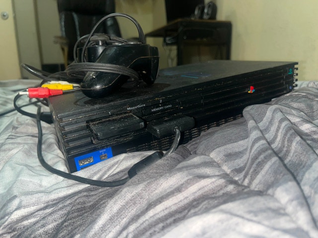 PlayStation 2 Bundle - photo 2