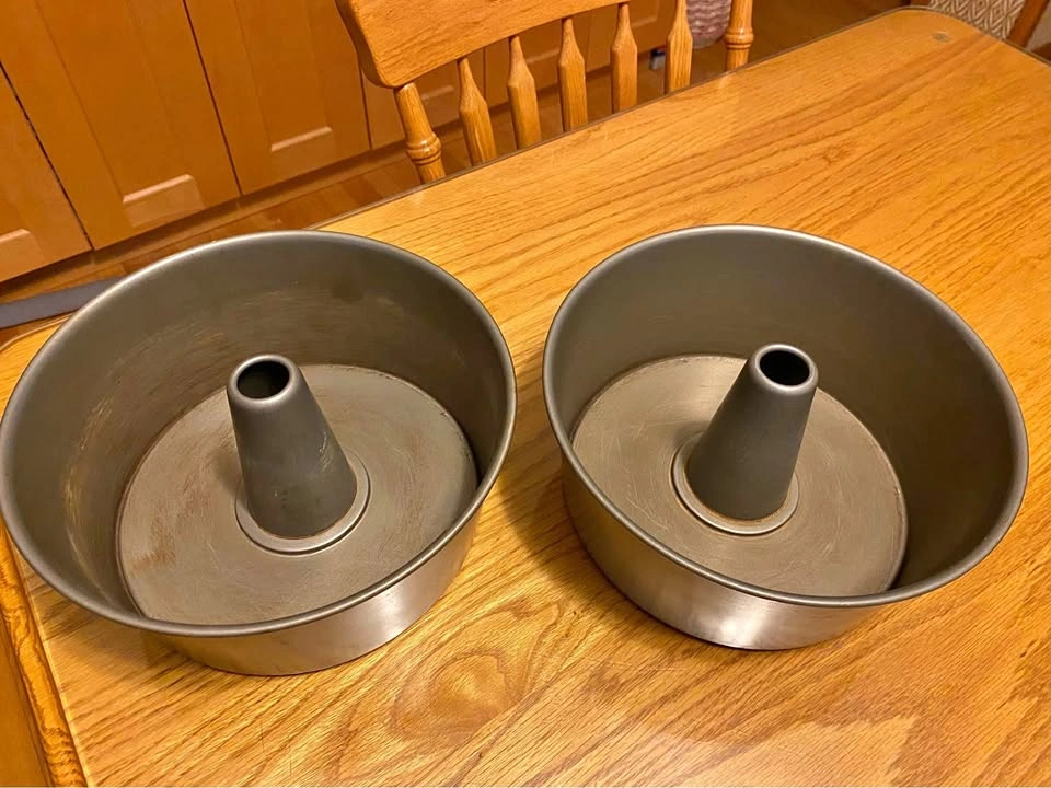 Angel Cake Baking Pan - Both $5