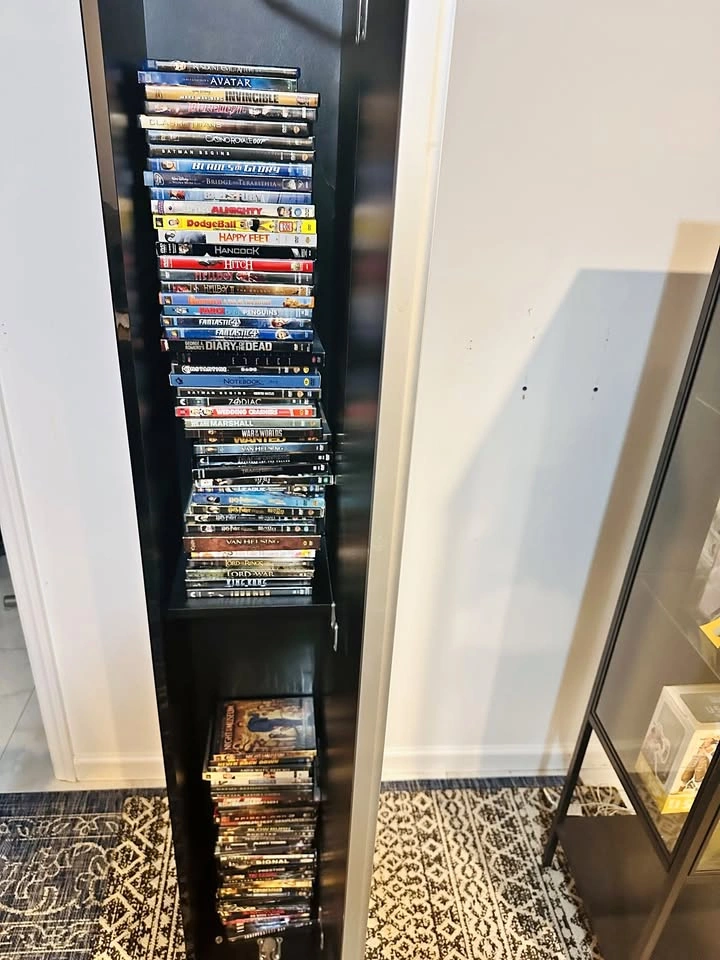 IKEA DVD cabinet + 80 DVDs and Blu-rays + Two DVD/Blu-ray player