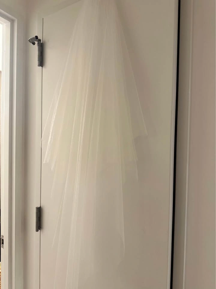 Beautiful Wedding Veil – Excellent Condition - photo 3