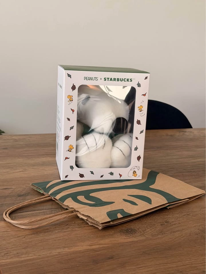 Starbucks x Peanuts Snoopy Plush - Brand New, Sealed - photo 3