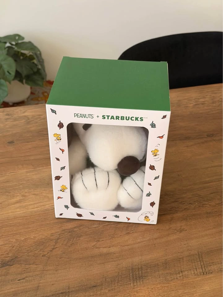 Starbucks x Peanuts Snoopy Plush - Brand New, Sealed - photo 4