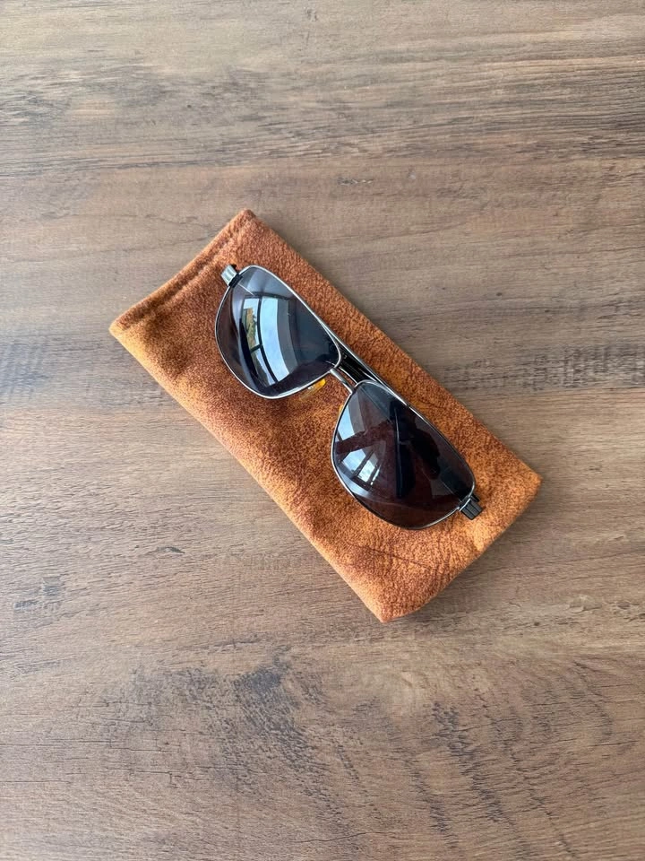 Men's Aviator-Style Sunglasses – Gunmetal Frame, Like New - photo 3