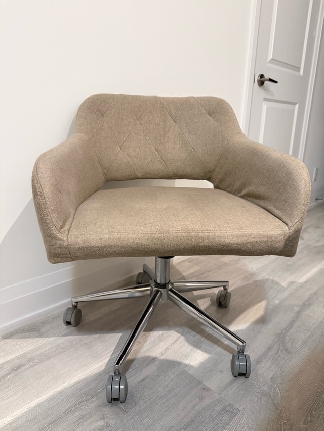 Structube Office Chair