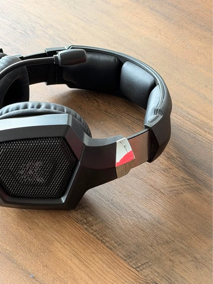 RGB Gaming Headset with Mic – USB, Good Condition - photo 2
