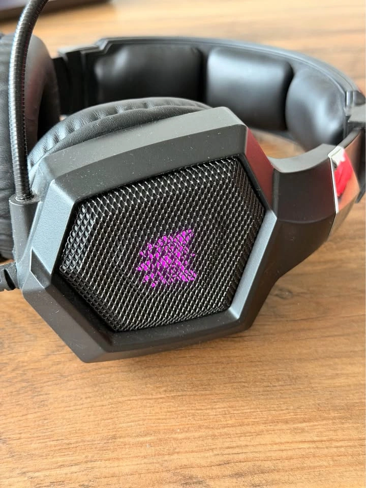 RGB Gaming Headset with Mic – USB, Good Condition - photo 3