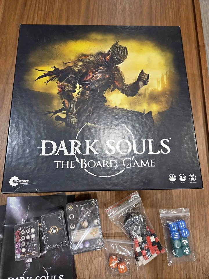 Dark Souls: The Board Game with Extras