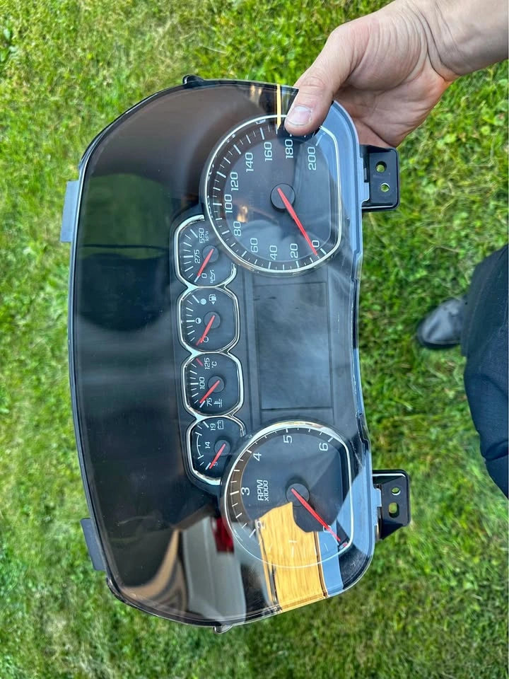 2014-2018 GM GAUGE CLUSTER