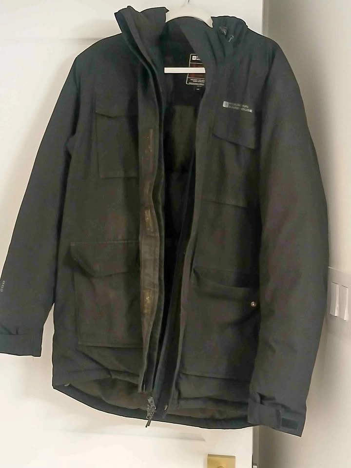Men's Mountain Warehouse Black winter jacket L