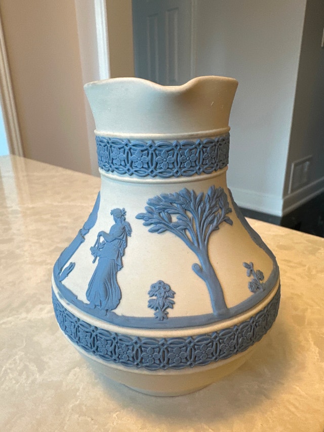 Vintage Wedgwood jasperware pitcher - photo 5