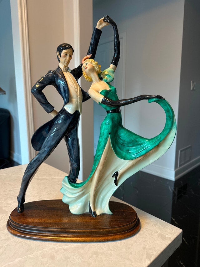 Classic Art Deco-style sculpture titled "Tango" by A. Santini - photo 2