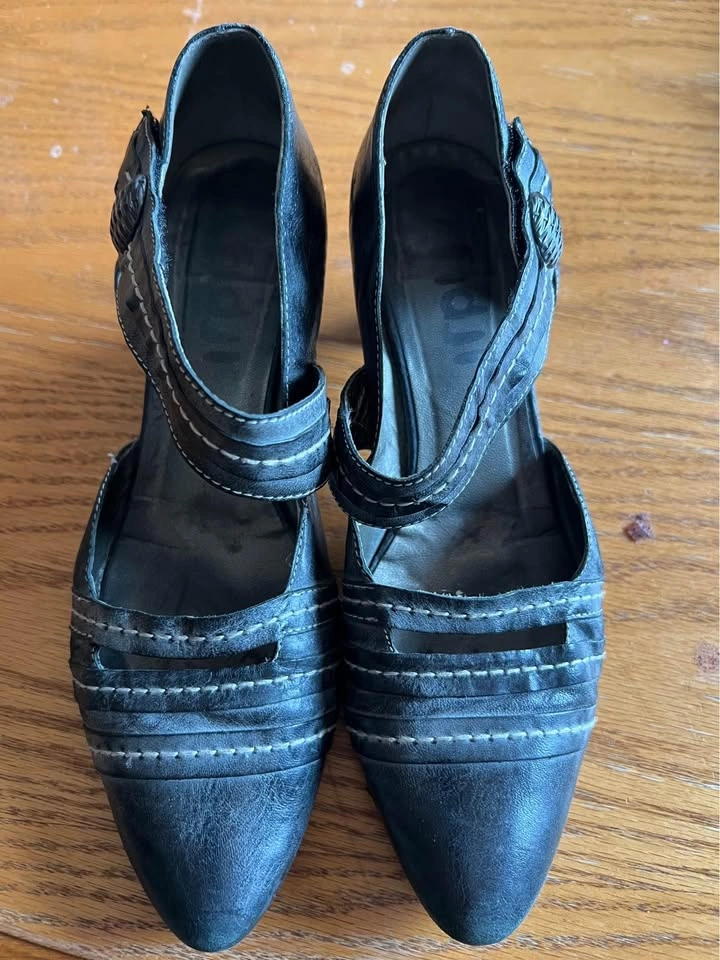 Fidji ladies shoes