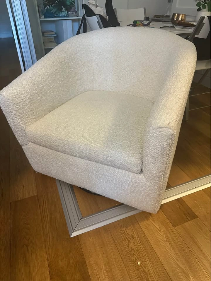 Boucle swivel accent chair (off white) - photo 4
